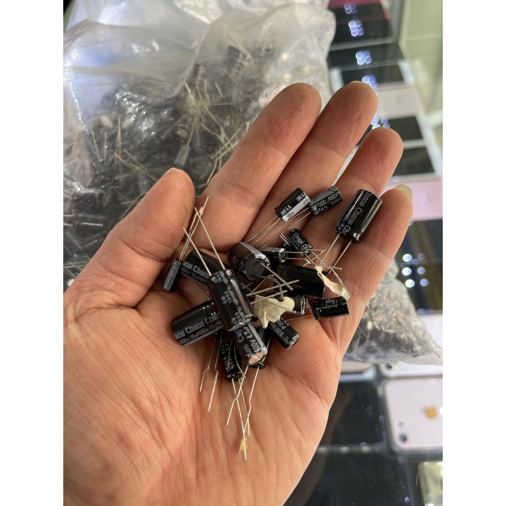 100 ตัวเก็บประจุทุกชนิด 400v 10uf, 400v 4.7uf, 25v 220uf, 16v 100uf, 16v 270uf, 35v 330uf