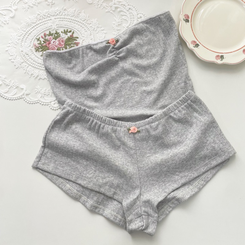 มีเสน่ห์ Tube Top Pepper Clothing Womens Cotton Tube Top with Lace Trim and Flowers Cute Grey - Elli