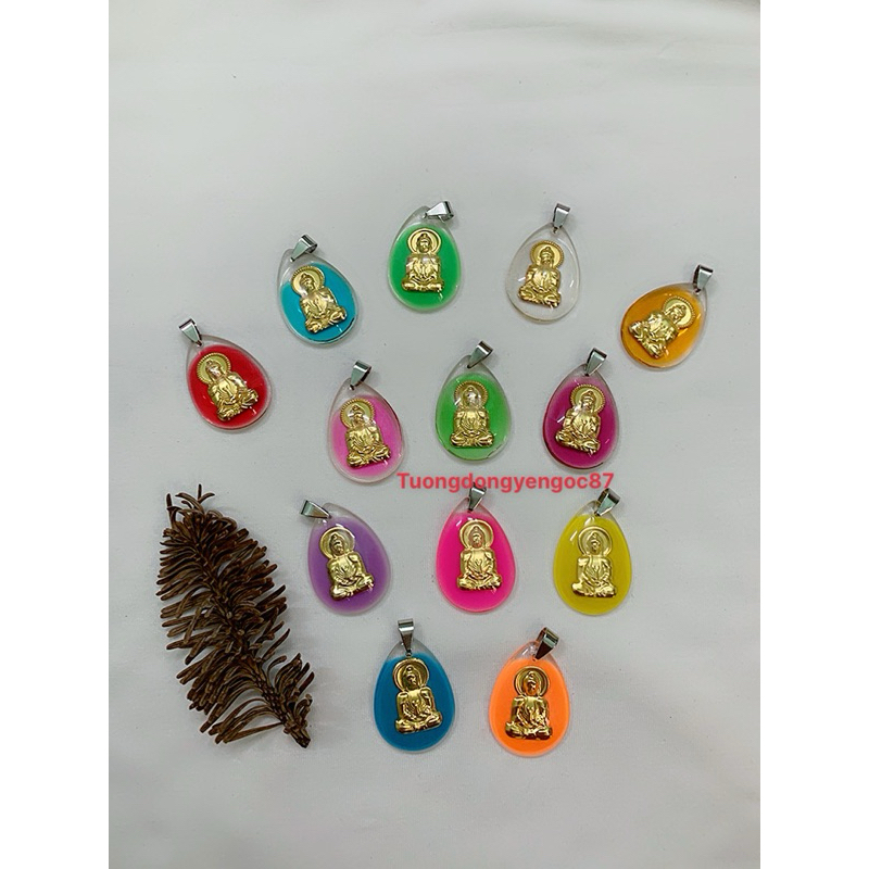 จี้ศากยมุนีแก้วใหญ่ (3,9 ซม)