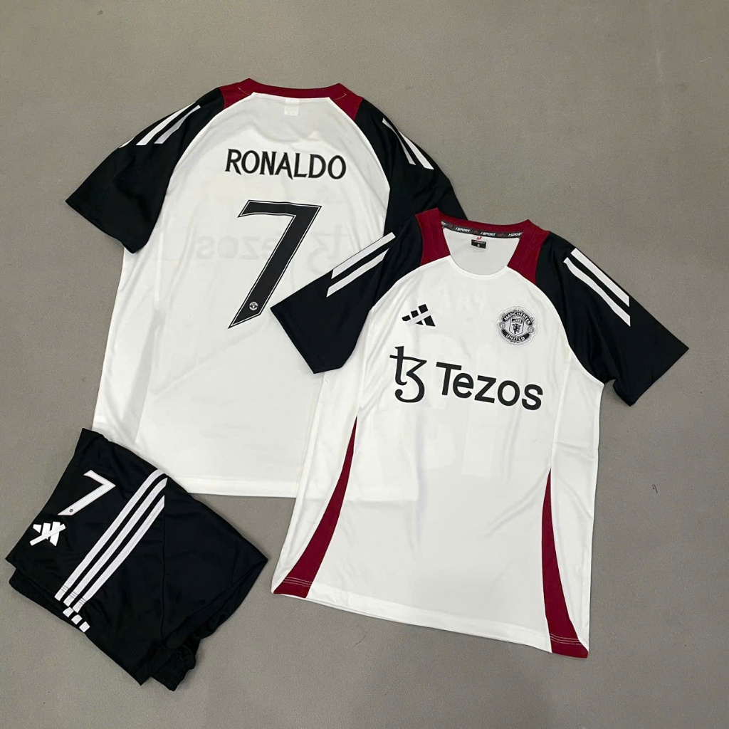 ชุดบอลเทรนนิ่ง Tezos 2026 สีขาว พิมพ์ลายชื่อนักเตะ