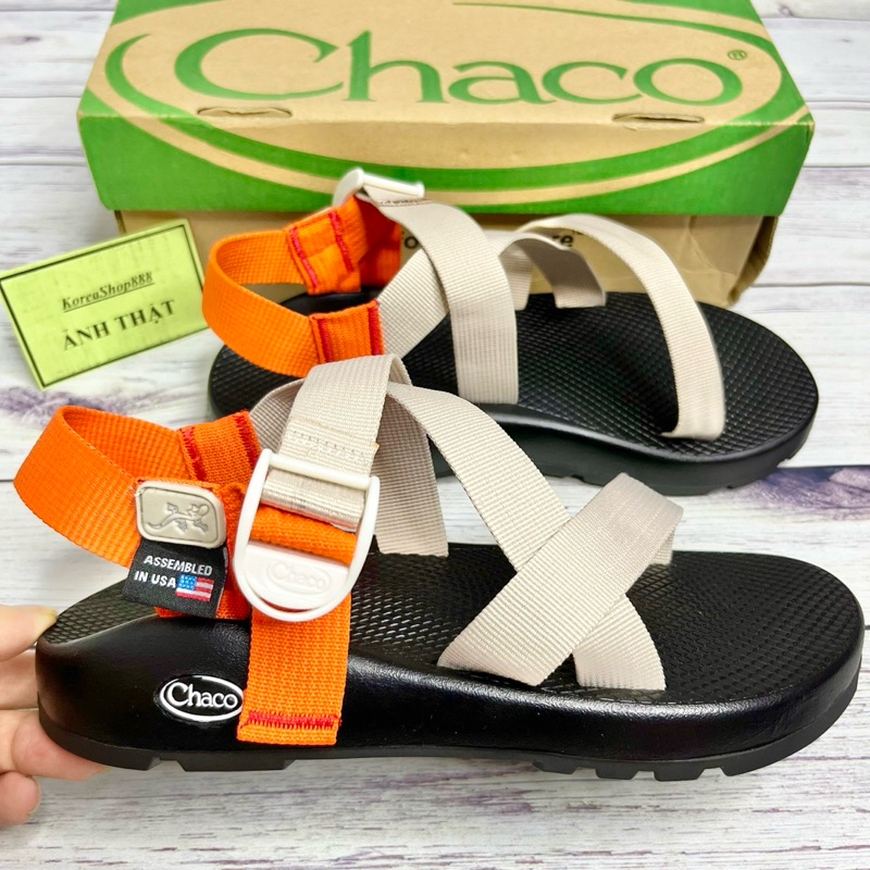 CHACO รองเท้าแตะสําหรับบุรุษและสตรีพร้อมสายรัดร่มและพื้นรองเท้าปลอดริ้วรอย D99