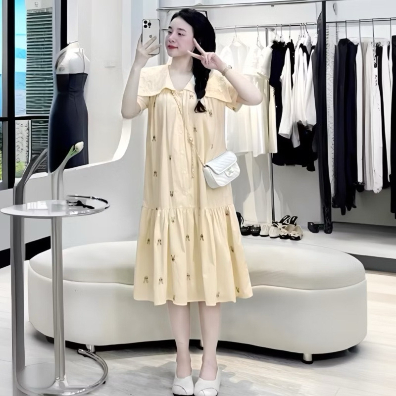 เดรสยาวหางปลาพิมพ์ลายกระต่าย เนื้อนิ่ม แขนสเตียล และตัดขอบลูกไม้หรูหรา