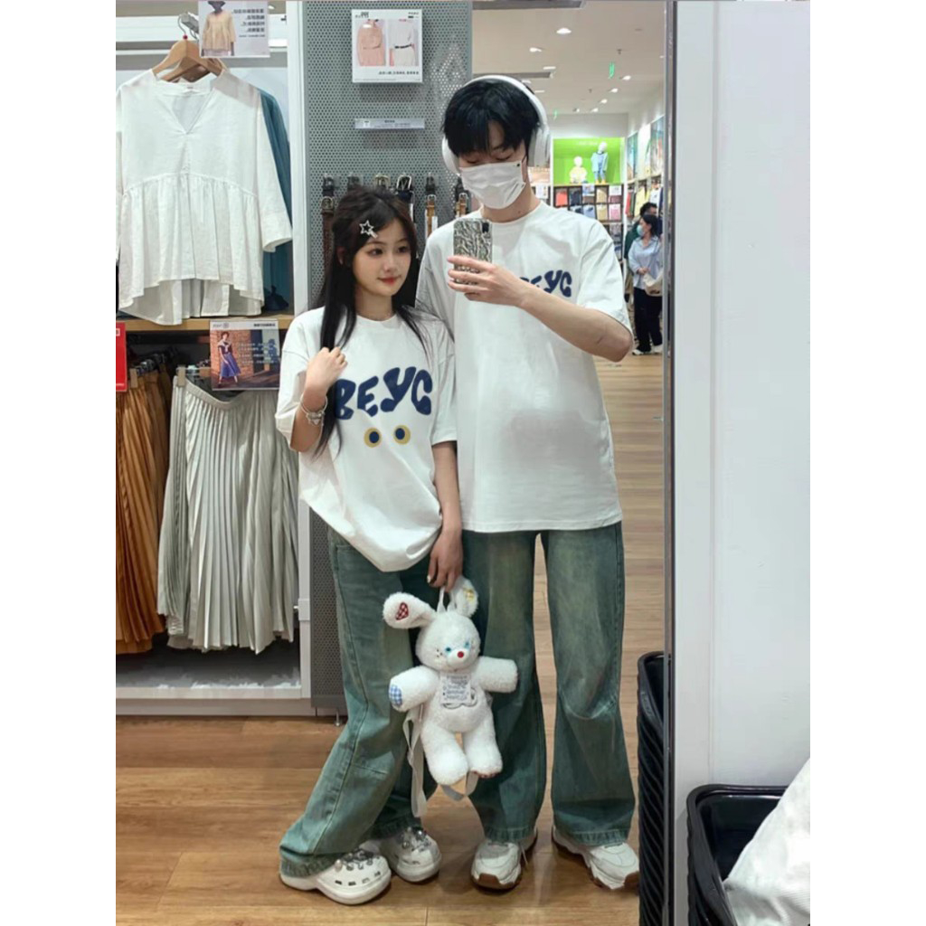 เสื้อยืดสําหรับผู้ชายผู้หญิงที่มีลวดลายที่ไม่ซ้ํากันที่จะสวมใส่ในกลุ่มครอบครัวของเรา วัณโรค1584