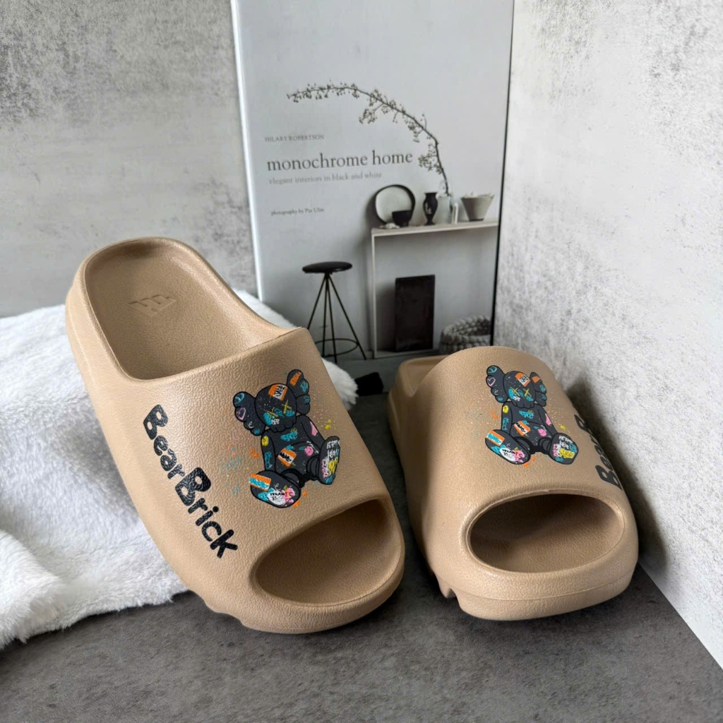 YZ รองเท้าแตะขนมปังผู้ชายและผู้หญิงรูปแบบหยาบน่ารักสติกเกอร์ผู้ชายและผู้หญิงรองเท้าแตะขนมปังเบาะแต่เ