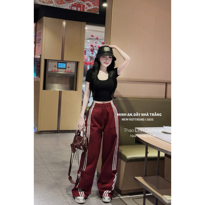 ชุดเซ็ตชุดกีฬาผู้หญิงวัยรุ่น ไดนามิก ออกงานสวยๆ