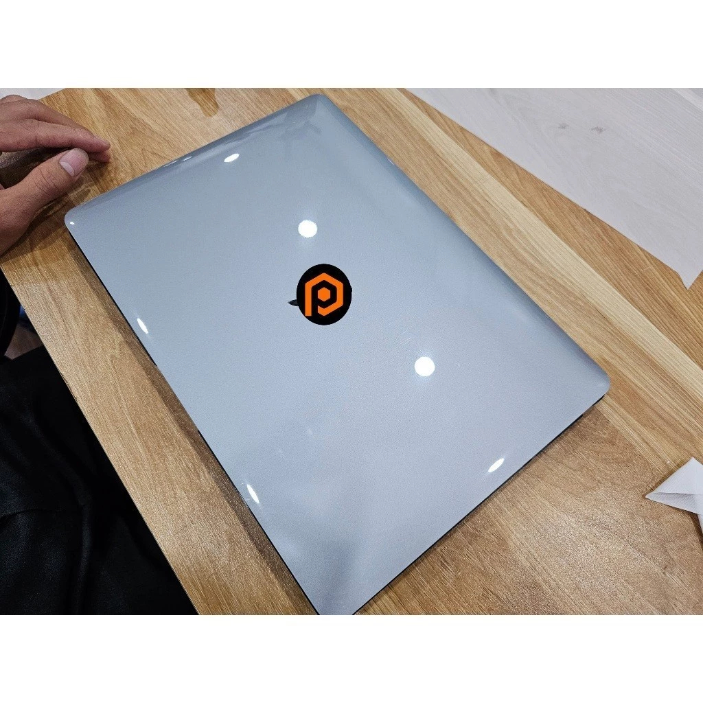 สติ๊กเกอร์ PPF แบบใส สําหรับรุ่น Macbook