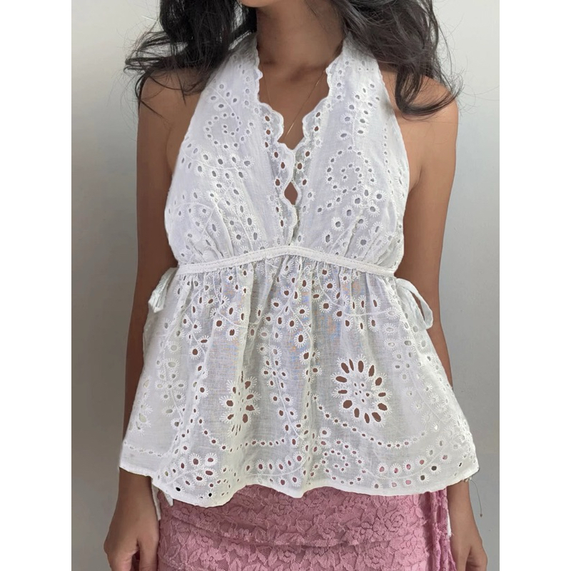 บูติกเล็กๆ | เสื้อคล้องคอเว้าหลังน่ารักผูกโบว์ |TLB24