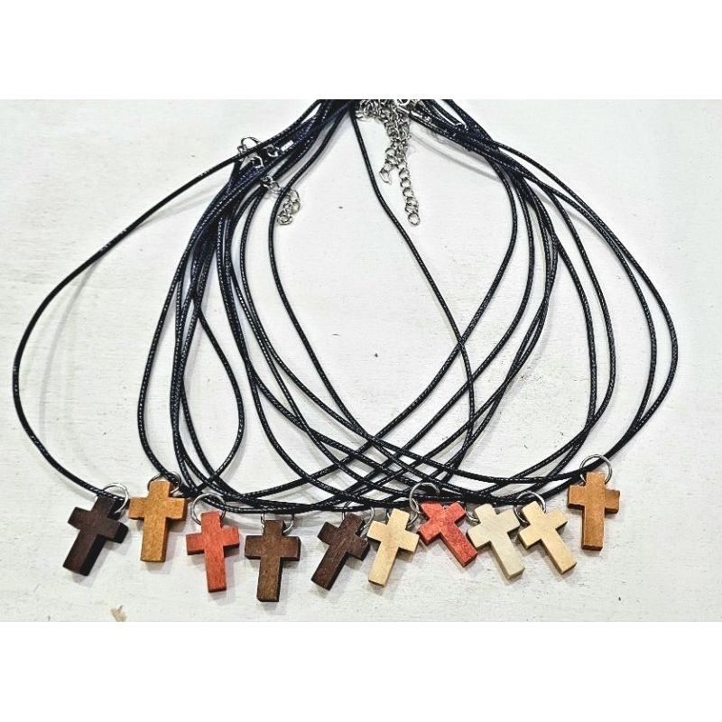 Cross necklace necklace