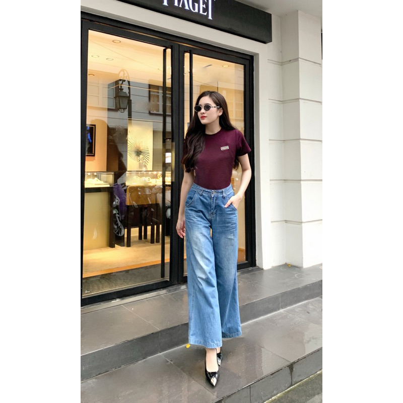 เสื้อยืด Babytee สุดเท่และอ่อนเยาว์พร้อมงานปัก MiuMiu