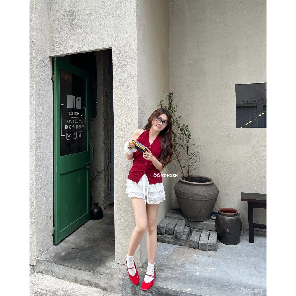 WG เสื้อกล้ามคอปกสายเดี่ยวและกระดุมใหญ่ไหมพรมเนื้อดี XONXENSHOP PCT รหัส 3742