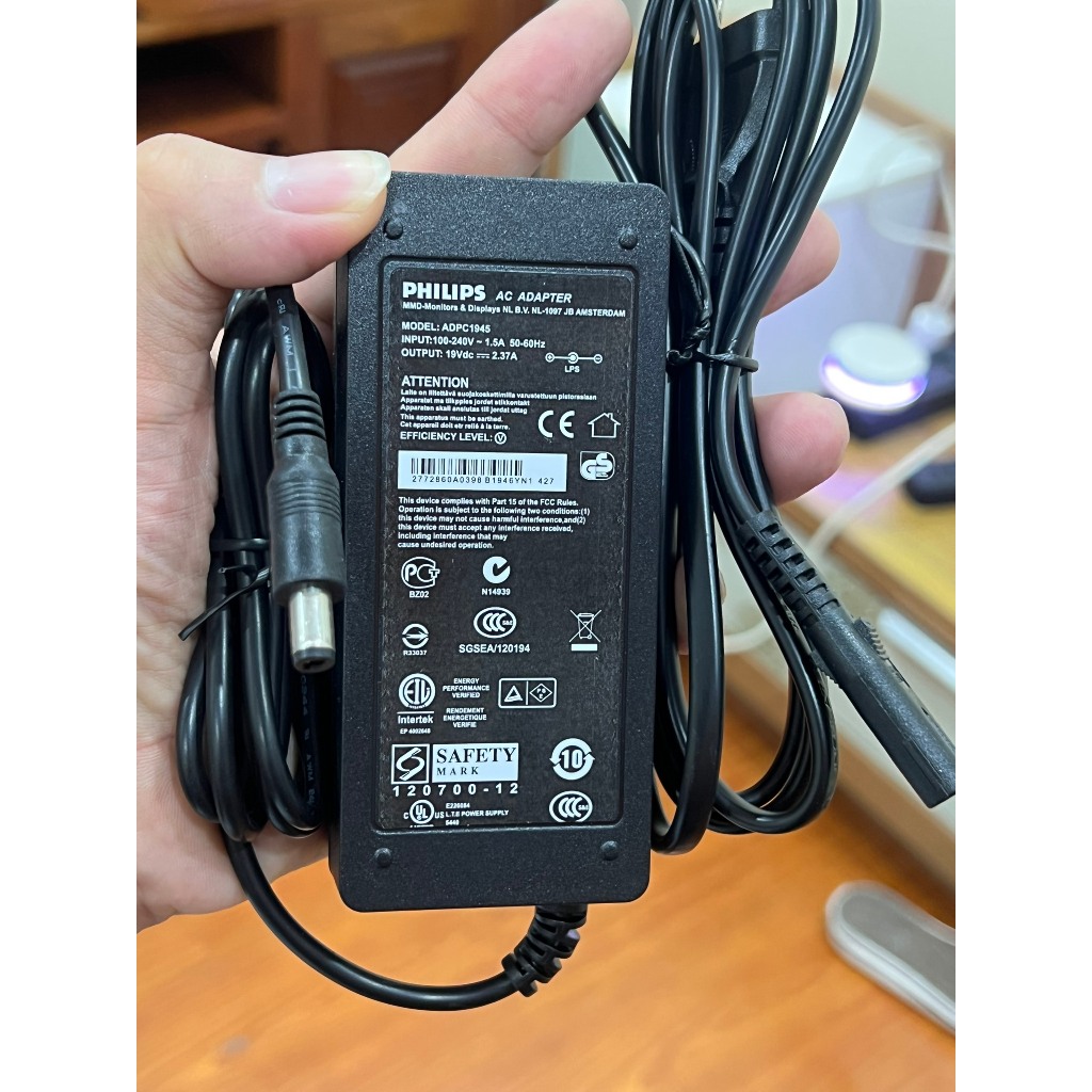 แหล่งพลังงาน 19v 2.37a