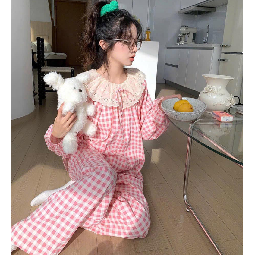 ชุดลายตารางหมากรุกคอระบาย - เสื้อแขนยาวลูกไม้กางเกงตรง - ผ้าตาหมากรุก Ha Hue Shop