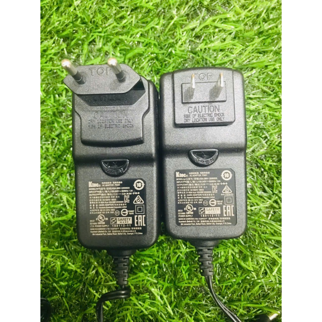 สายไฟกีตาร์ Yamaha 12V 3A สําหรับรหัสกีตาร์ E213, E273, E360, E363, E373, E453, E463, E473