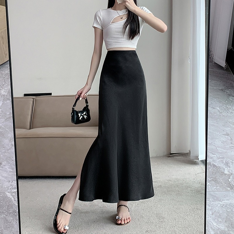 [ โมนาลิซ่า ] กระโปรงสีดํากระโปรงยาวกระโปรงไหมพรมร่อง