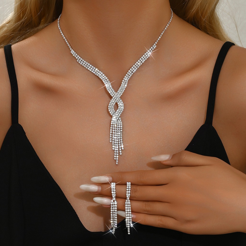 ชุดเครื่องประดับผู้หญิง ต่างหูสร้อยคอทอร์นาโดเคลือบหินคุณภาพสูง BPK 851