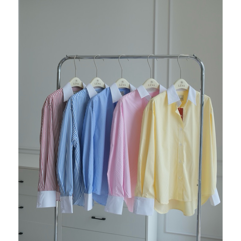 LÉNA LNA10 เสื้อเชิ้ตโอเวอร์ไซส์ผู้หญิงคอปกสีขาว