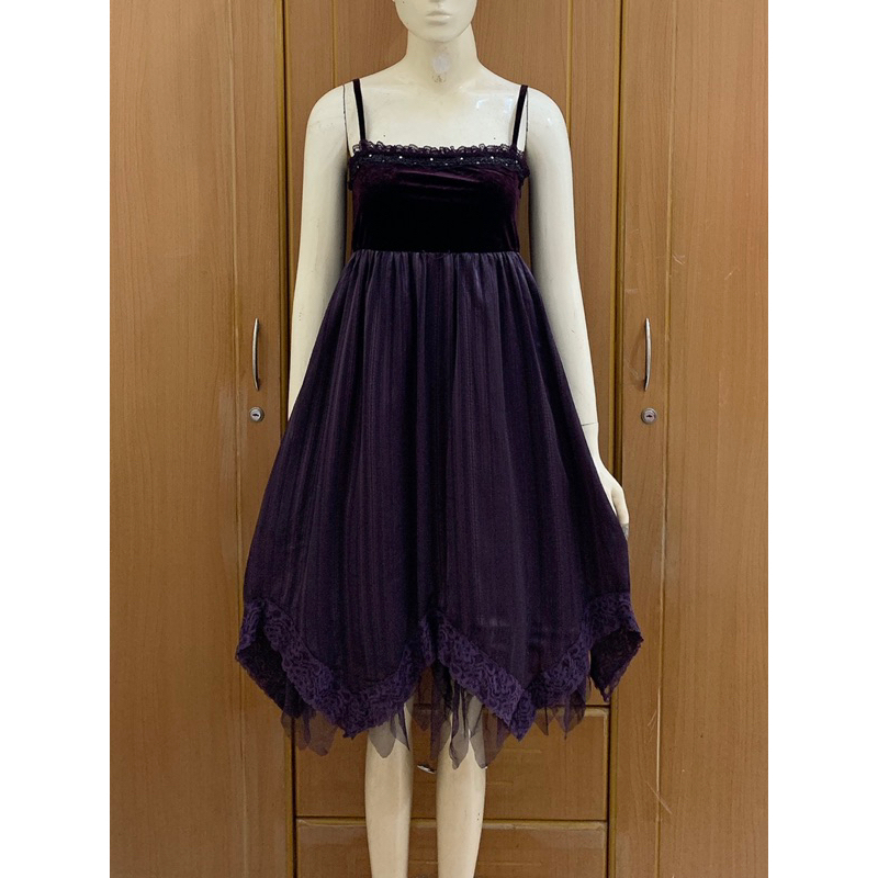 Dellise Noir เดรสญี่ปุ่น 2 มือ กํามะหยี่สีม่วงลูกไม้กลีบซิกแซก