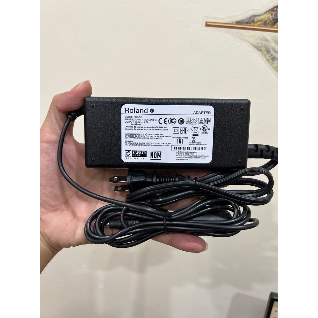อะแดปเตอร์แปลงไฟสําหรับเปียโน Roland FP10