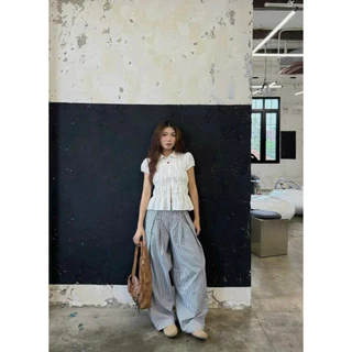 เสื้อปกบัวระบายเนื้อผ้าลินินนุ่มเย็นสบาย แบบยาวคลุมพุง โดย บูน222