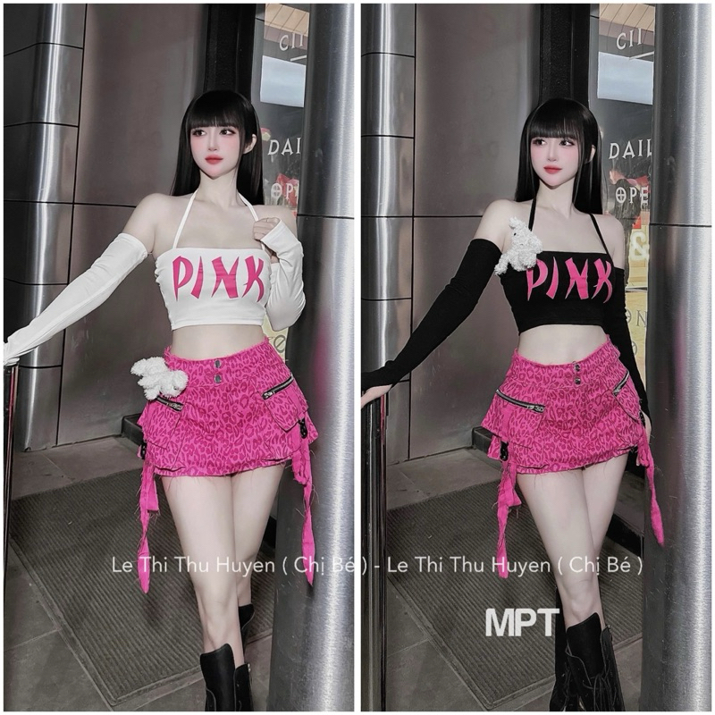 เซ็ตเสื้อคล้องคอเปิดไหล่พิมพ์ลายพร้อมกระโปรงหนังเสือดาว MPT