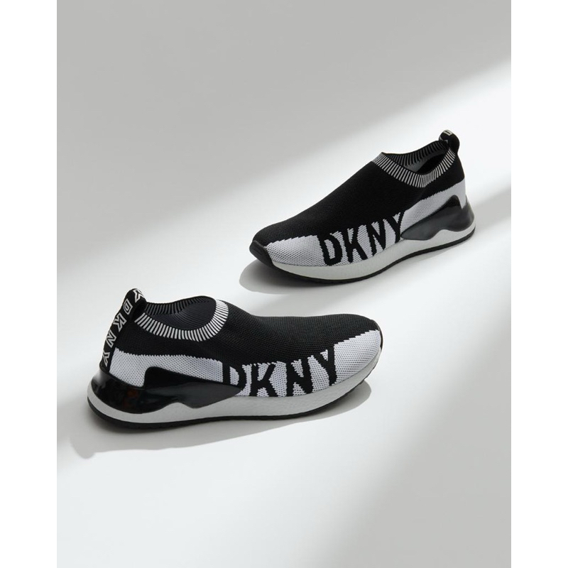 SLIP ON เสื้อยืด DKNY BLACK AND WHITE 230309034