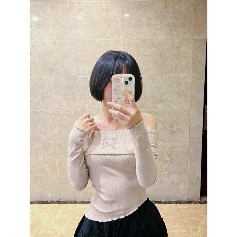 เสื้อ Pass Mona สีชานม ไซส์ S เหมือนเจ้าของใส่