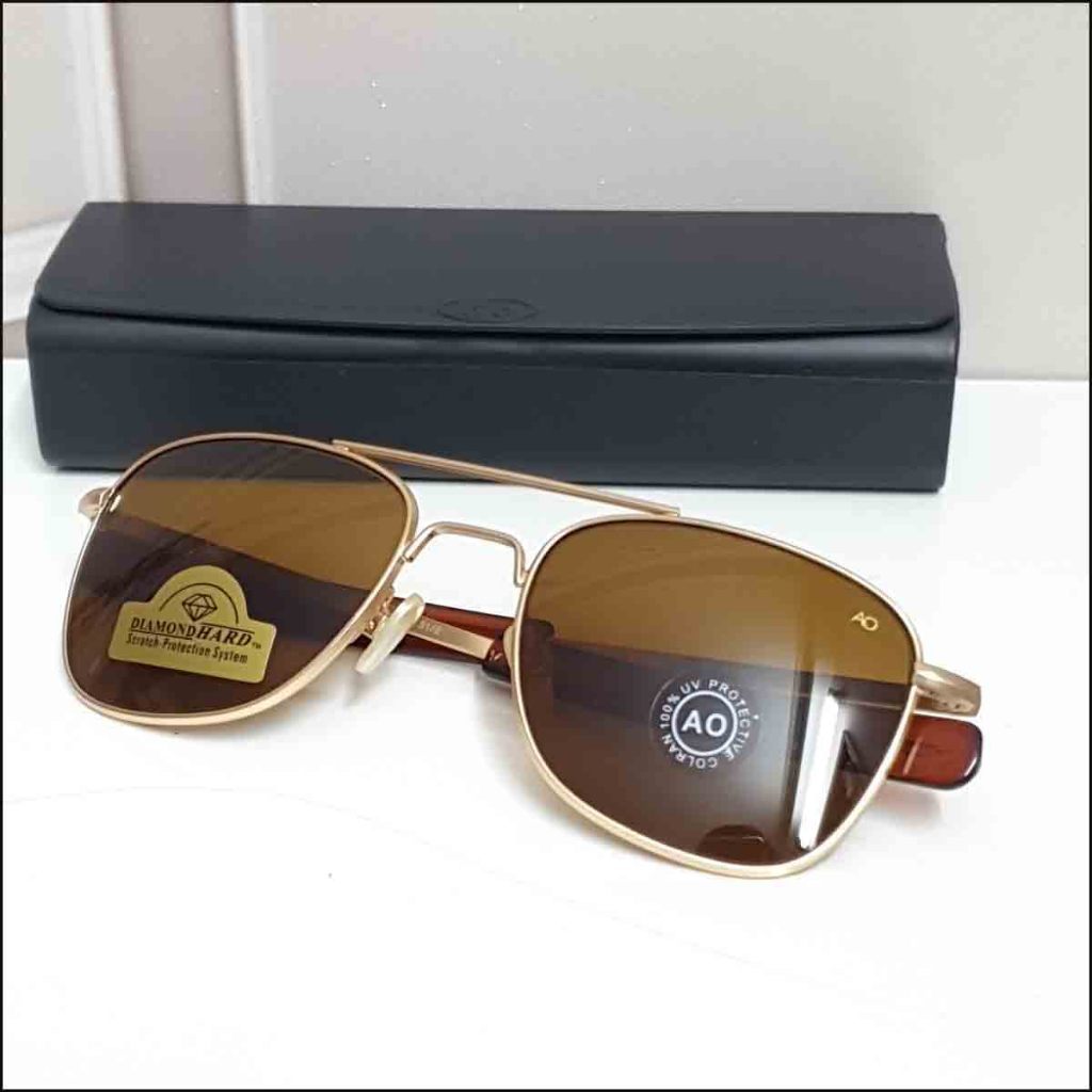 แว่นกันแดด AO พรีเมี่ยม (พร้อมกล่องพลาสติก), เลนส์กระจกกันแดด FERADO UV400