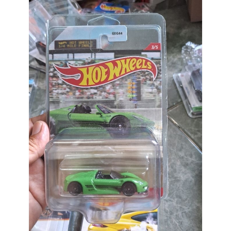 HOT WHEELS PORSCHE 918 SPYDER GREEN