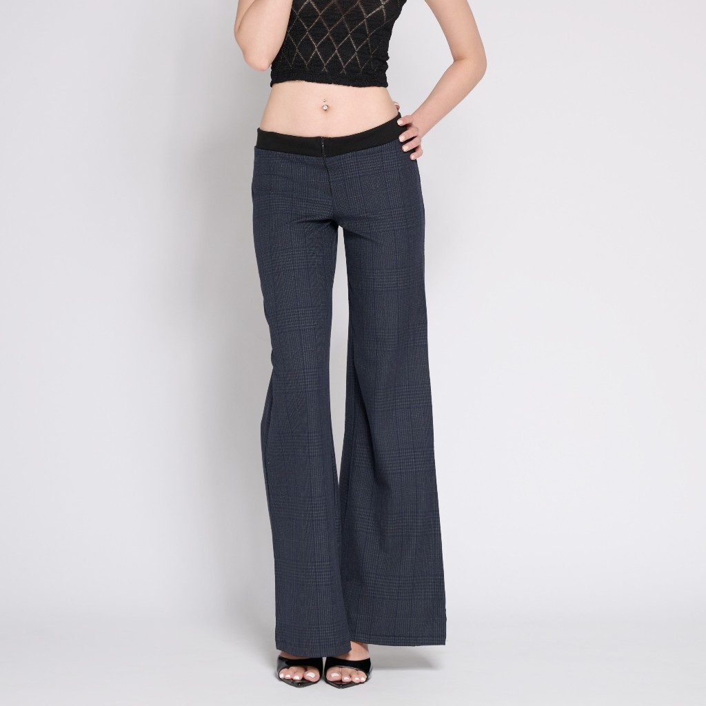 TWENTI Low-Rise Flared Checkered Pants มีซิป