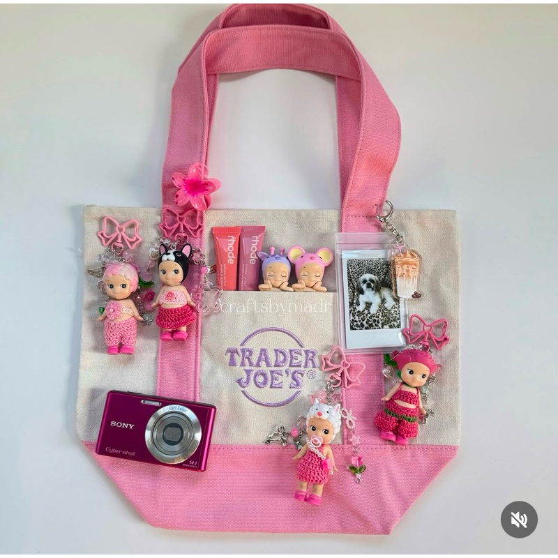 Trader Joe Totebag • กระเป๋าโท้ตผ้าแคนวาส Trader Joe