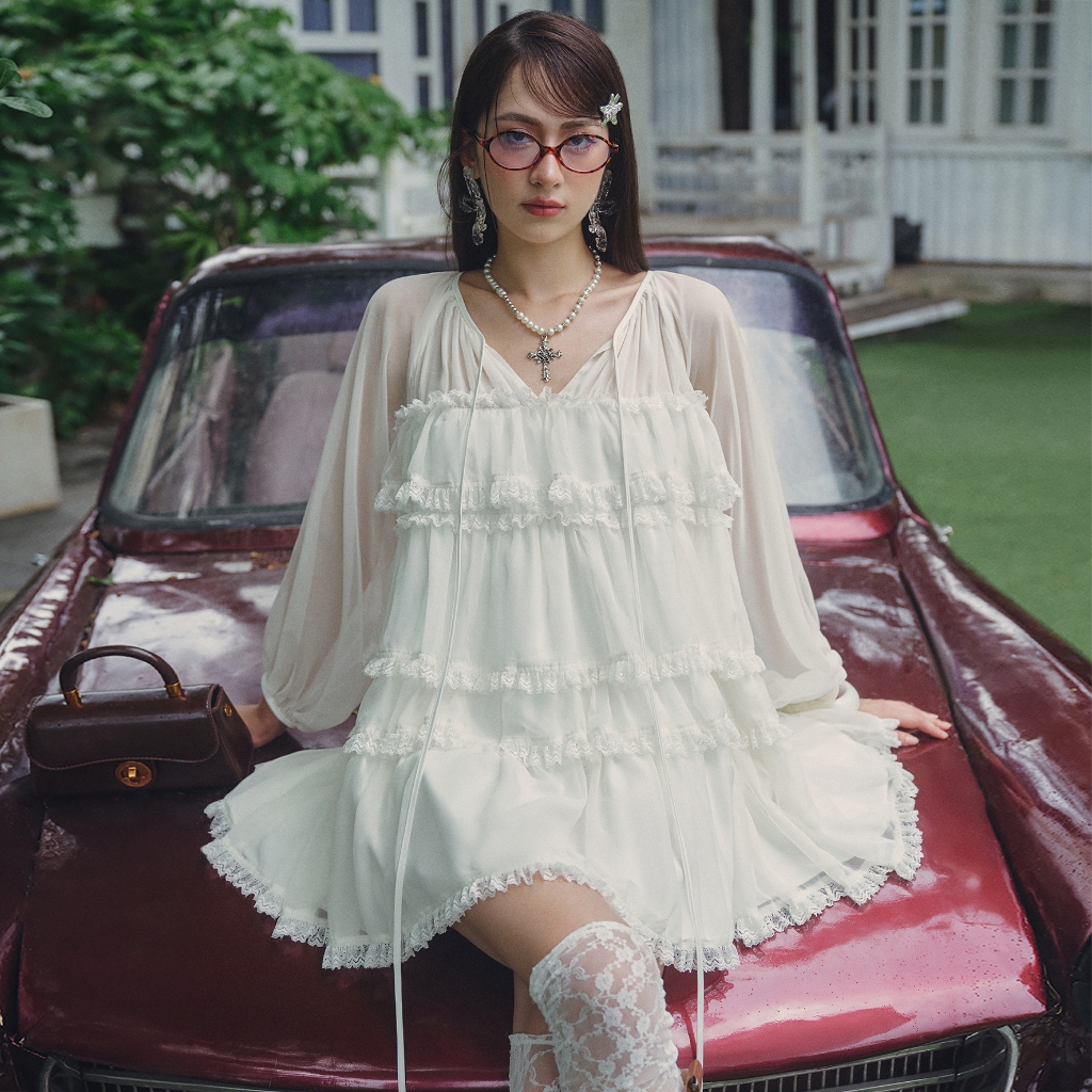 DARLING.ISM - Emina Dress ผ้ากากีผสมชีฟองขาวครีม