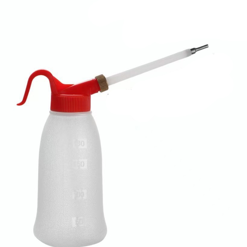 ขวดน้ํามัน 180 มล. สําหรับจักรเย็บผ้า – พร้อมหลอดด้านใน