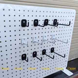 ตะขอ Pegboard พร้อมรูกลมสําหรับแขวนอุปกรณ์เสริม ตะขอ 1 ตา ทรงสี่เหลี่ยมพร้อมแผ่นเหล็กลูกฟูกเจาะรู ไม้แขวนเสื้อ