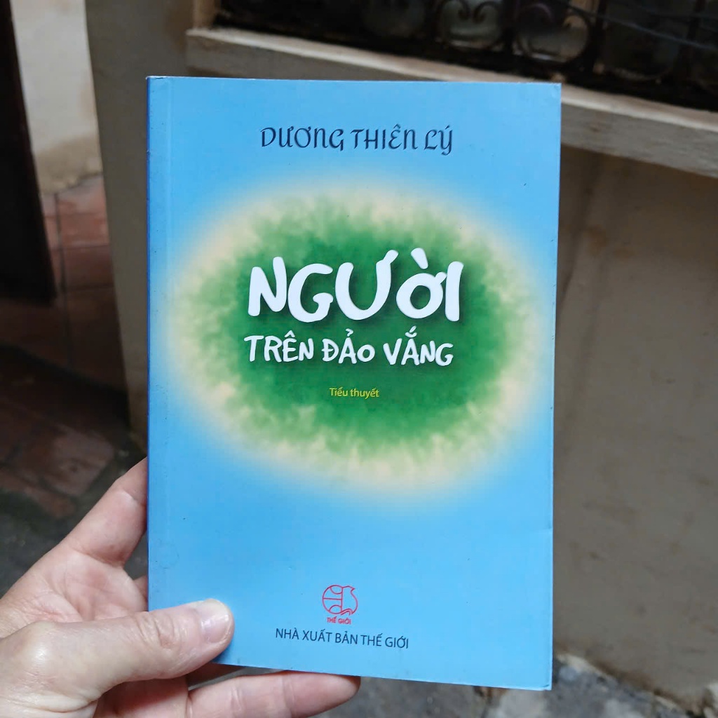 หนังสือ นิยายประวัติศาสตร์ - คนเกาะขี้เหงา
