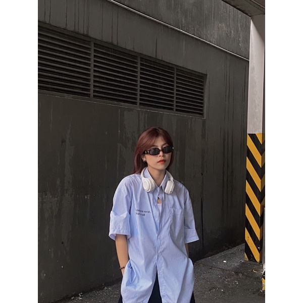 STRIPED SHIRT เสื้อเชิ้ตคริสตัล STRIPED