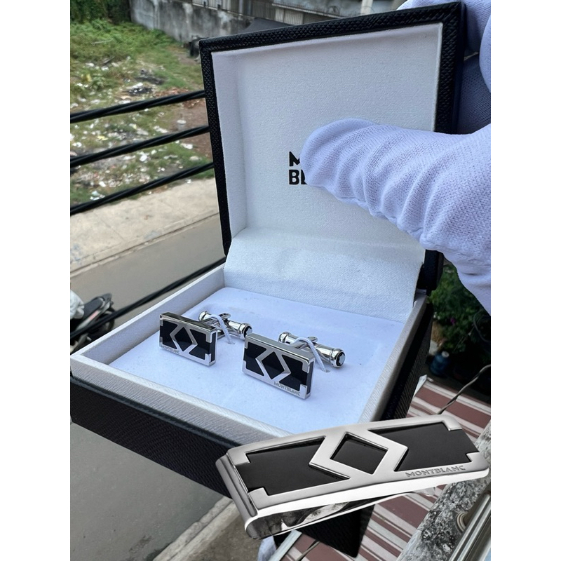 MB Stainless Steel Squareสี่เหลี่ยมผืนผ้า Blk Signature fullbox cufflinks (ลูกค้าต้องการภาพเต็มทักแช