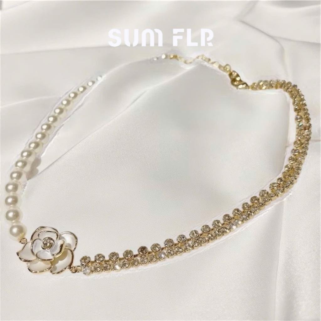 SUM FLR - สร้อยคอกระแทกเฉพาะพร้อมหยกผสมและหน้าดอกไม้สีขาว