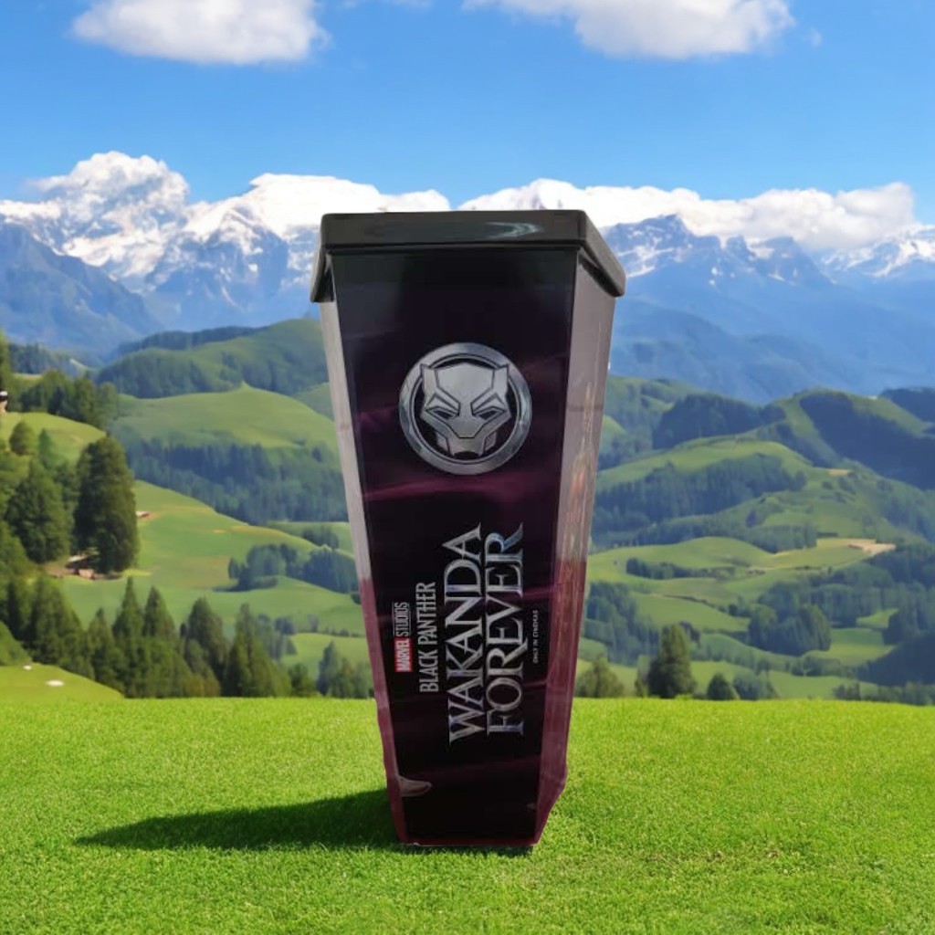 ถ้วยโรงละคร Wakanda Forever