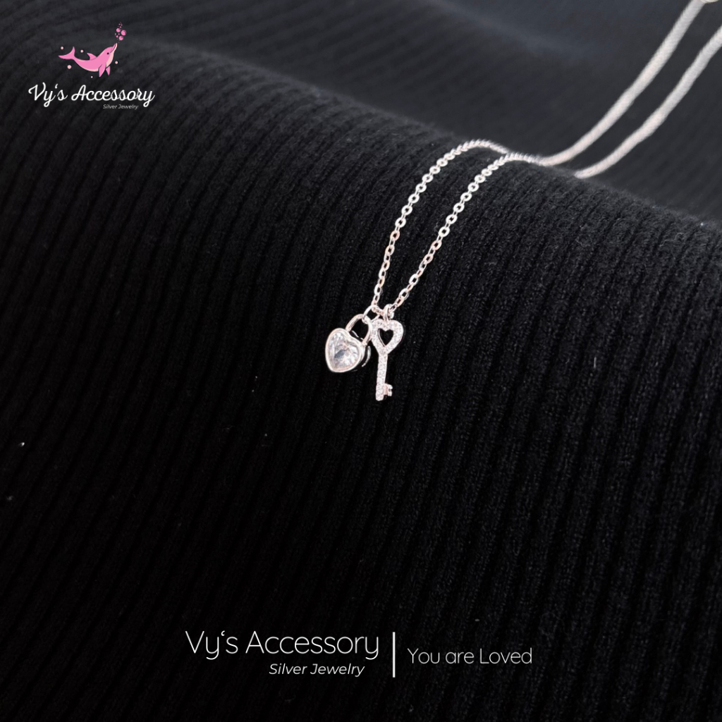Vys Accessory DM126 สร้อยคอหัวใจและกุญแจสีเงิน