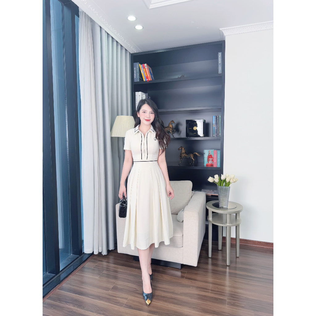 ชุดเดรสอัดพลีทคอปกสีครีม - เสื้อผ้า LIIN - VXD004SBE-S25