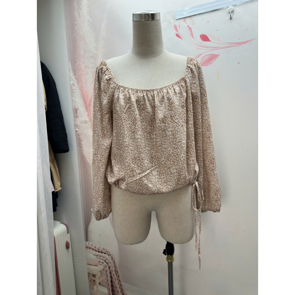 [มือสอง] - เสื้อคอเหลี่ยม 25SMM4 - ไซส์ F