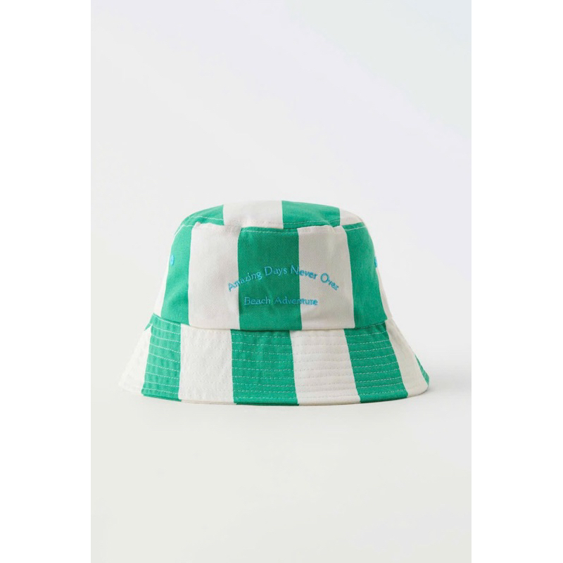 หมวกบักเก็ต Zara snoopy