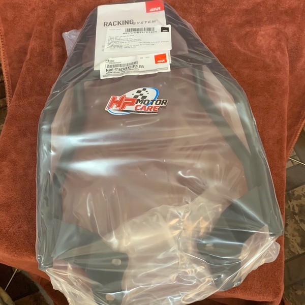 กระเป๋าหลังa EX155 Y16ZR Givi MRV / พอร์ตหลัง EX155 Y16ZR Givi MRV