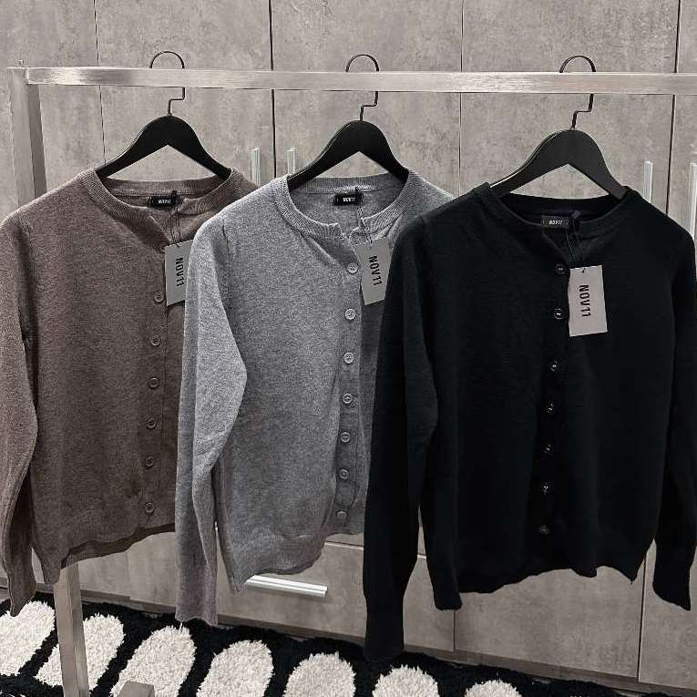 /NOV11/ KNITTED WOOL CARDIGAN - วัสดุบางและเบา รูปทรงดีสุดๆ