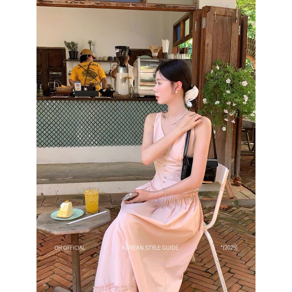 ชุดเดรสผู้หญิงคอวียาวหวานและสง่างาม - ชุดเดรส calie