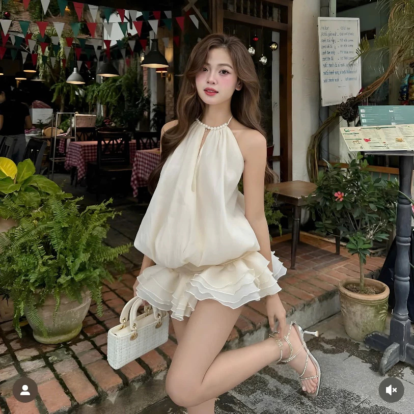 [มีชุดป้องกัน] ชุดชุดเดรสคอปกมุกพร้อมเอวเป็นก้อนชุดเดรสบานเปลือยสําหรับเที่ยวทะเล - รูปที่ 4