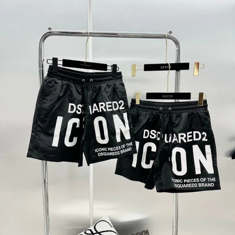 กางเกงขาสั้นลมผู้ชาย Dsq2 สีดําพิมพ์ลาย ICON สีขาว เอวยางยืด เท่ๆ คุณภาพสูง QS64P hottrend Sharp OK 