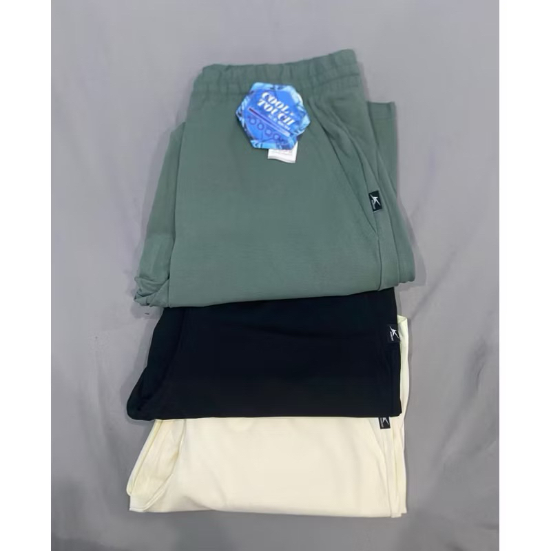 KOMONT กางเกงขาสั้น KAKI แบบนุ่ม