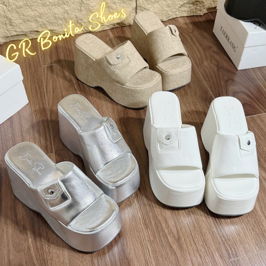 รองเท้าแตะเรือขนมปังพร้อมกระเป๋ามินิ 10 ซม