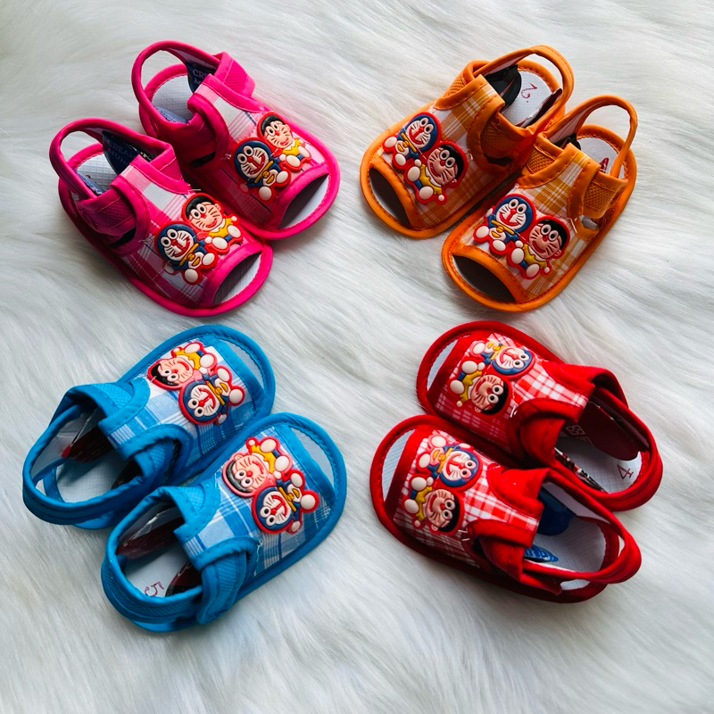 NEWBORN WALKING SLIPPERS สําหรับทารกจาก 5-12 MONTHS DORAEMON SHAPE